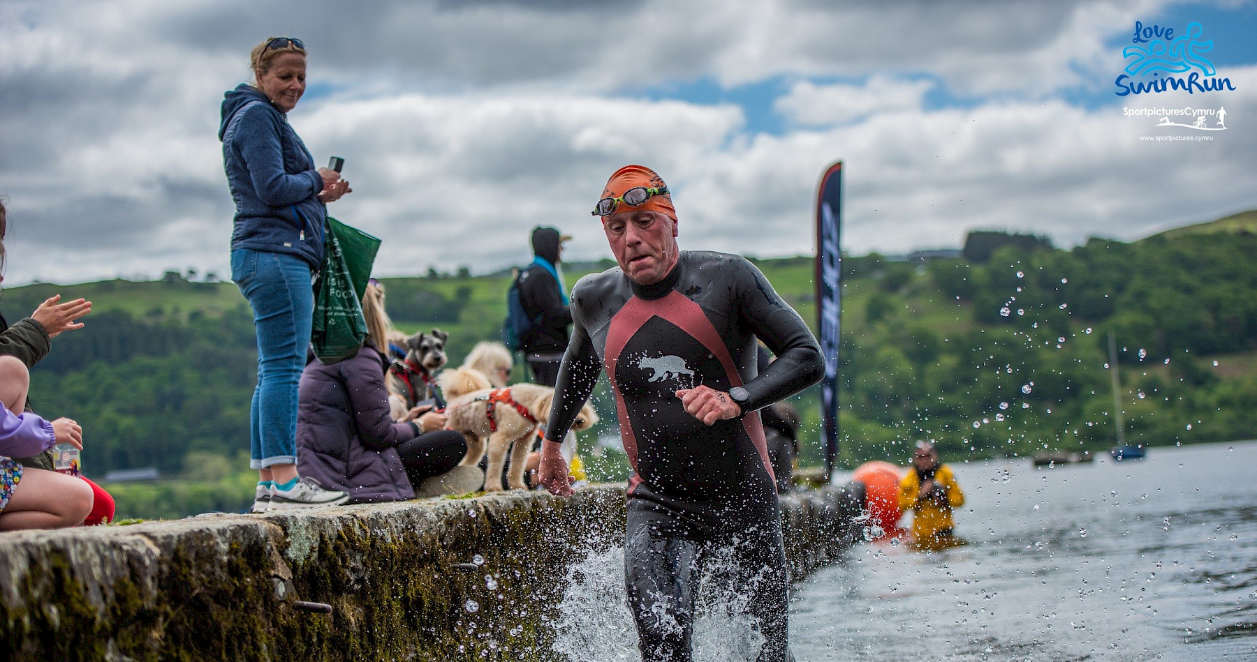 RAF veteran Jeremy wins gold in 150-person swim despite “Schoolboy error” image